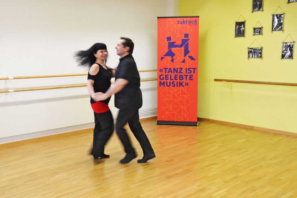 Grafik Agentur Winterthur RollUp Werbung